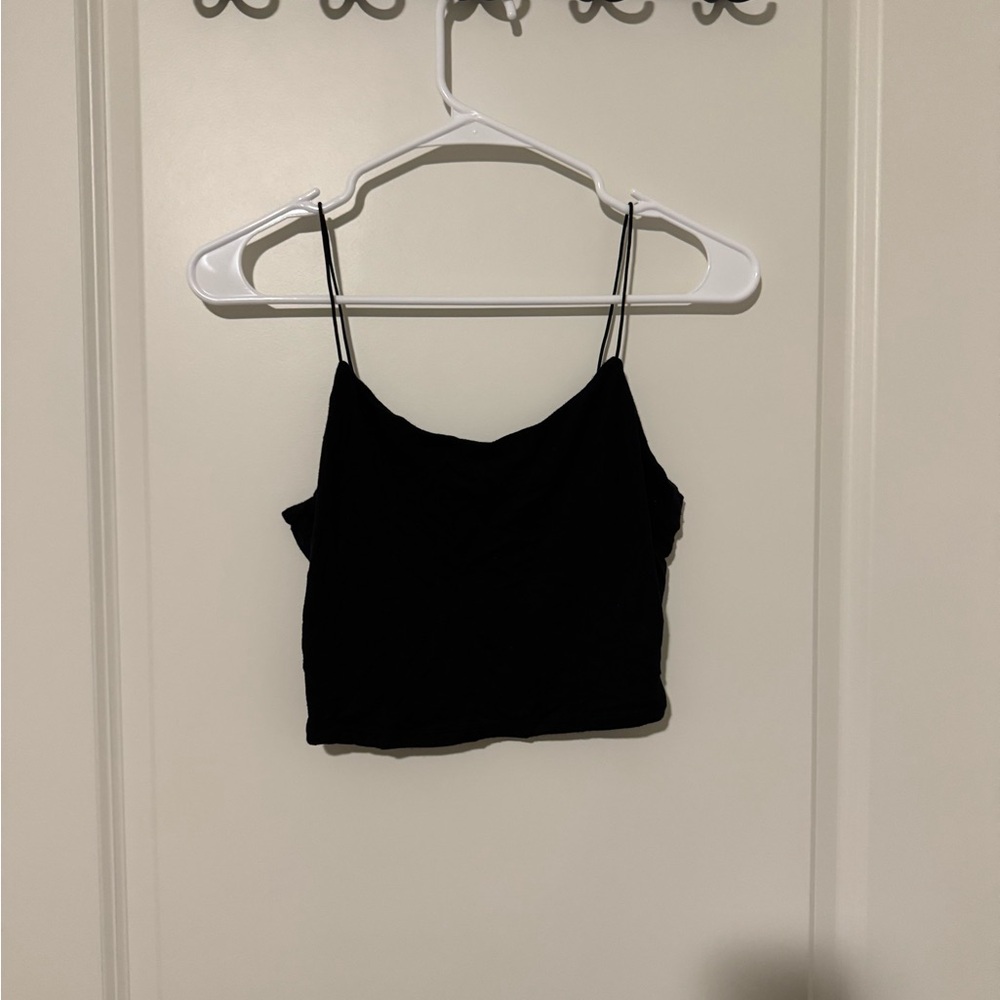 black cropped tank